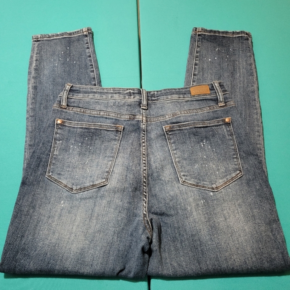 Judy Blue Denim - Judy Blue Boyfriend Fit Bleach Splatter Detail Medium Wash Size 31 Straight Leg